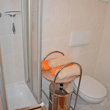 Am Granitzwald Mit B Homestay Sellin (Rugen)